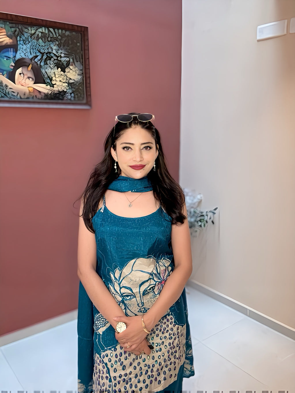 Art-Inspired Pure Muslin Kurta Set with Adjustable Straps