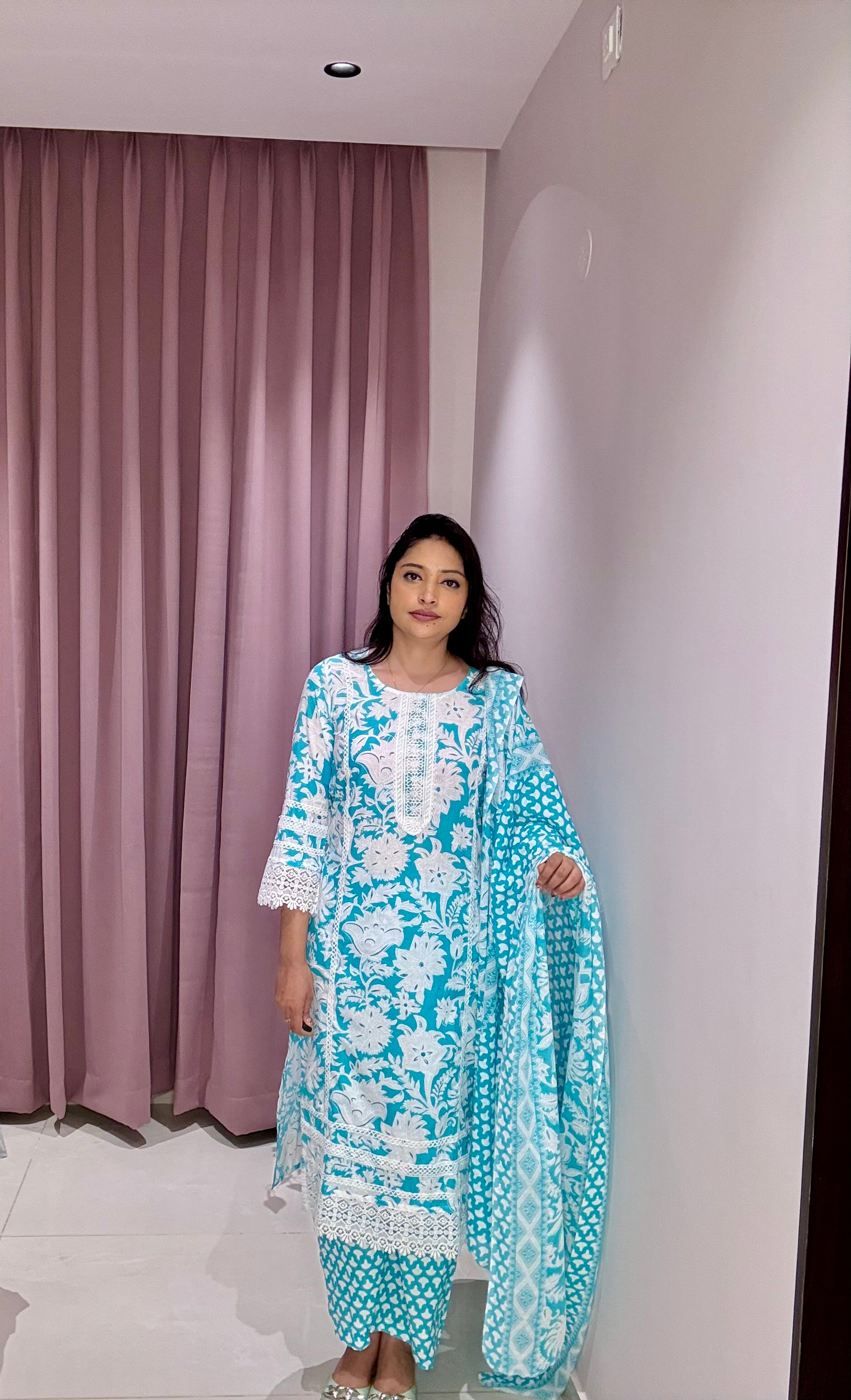 Turquoise Blue 3-Piece Suit Set with Delicate Lace Detailing